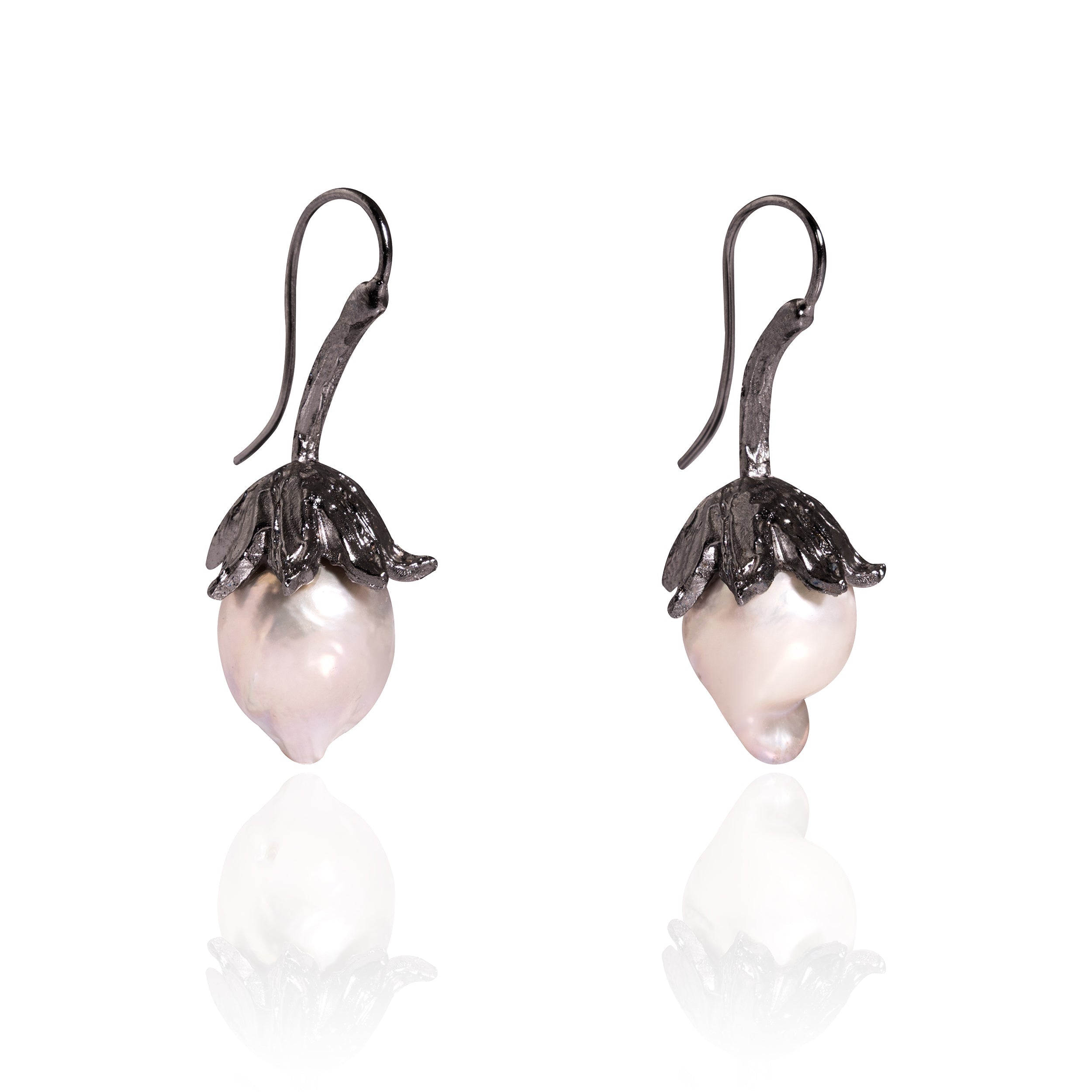 Black Strawberry Drops