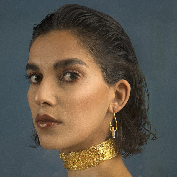 gold-go-fish-earrings-alexandra-hakim-jewellery